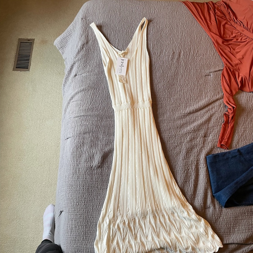 Mystree off white midi dress